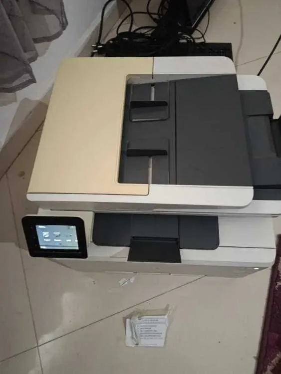 HP COlor lazer jet pro M 274n