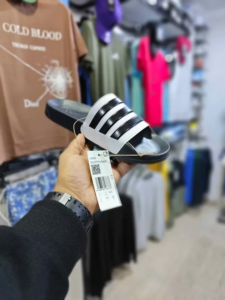 Sandales Adilette Originales 100% 🇲🇦