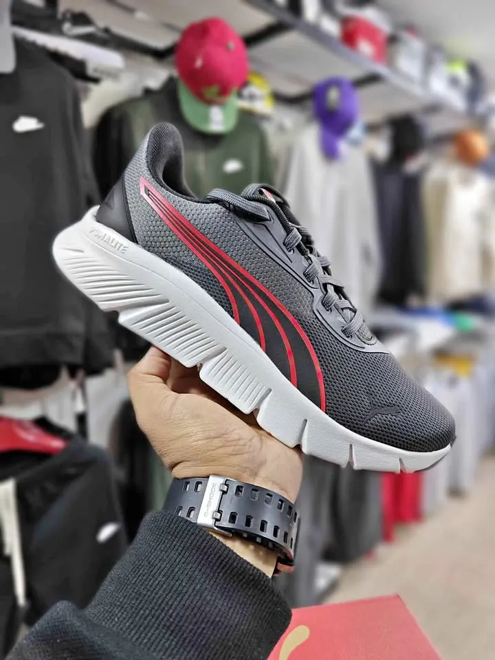 Chaussures Puma FlexFocus Originales Gris – Pointure 41 (26,5 cm)