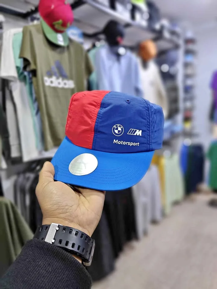 Casquette BMW Réglable Rouge et Bleue