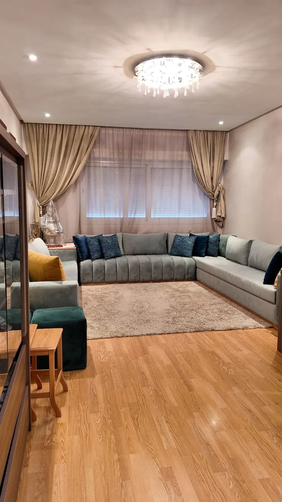 Appartement à maarif 4 étage sans ascenseur