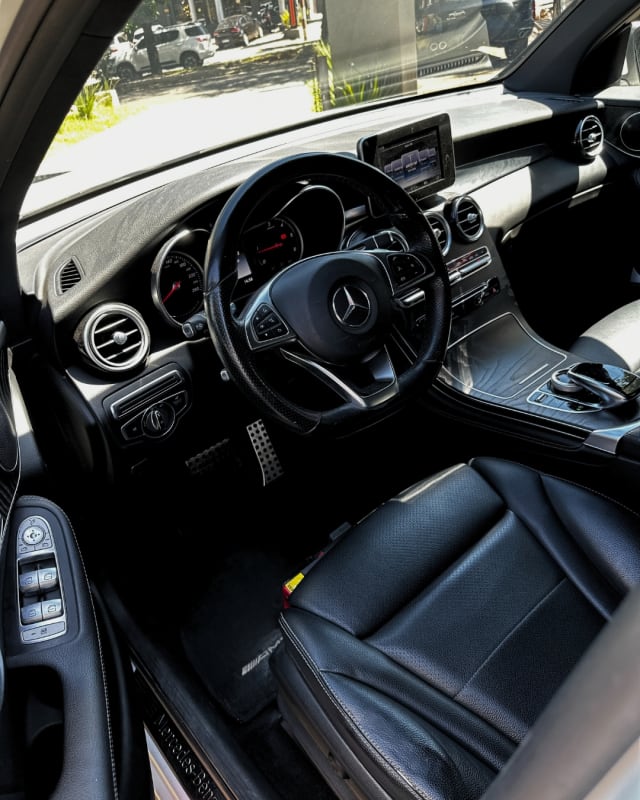 MERCEDES BENZ GLC 220D 2017 — foto 2