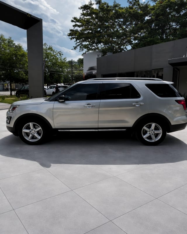 FORD EXPLORER 2015 — foto 3