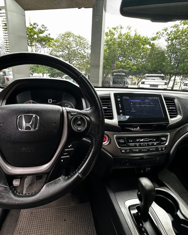 HONDA PILOT 2016 — foto 2
