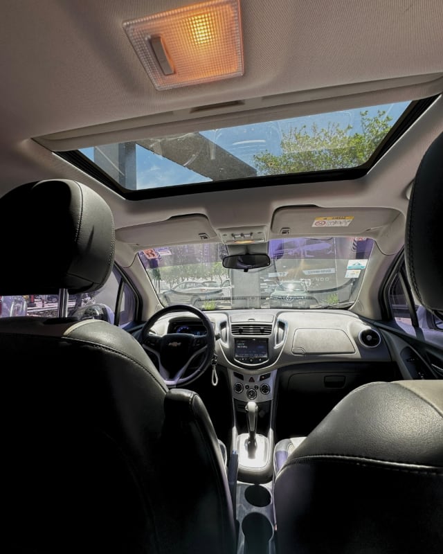 CHEVROLET TRACKER 2014 — foto 3