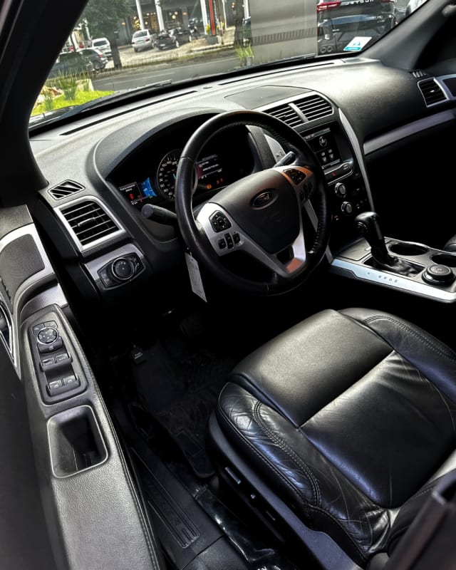 FORD EXPLORER 2014 — foto 2