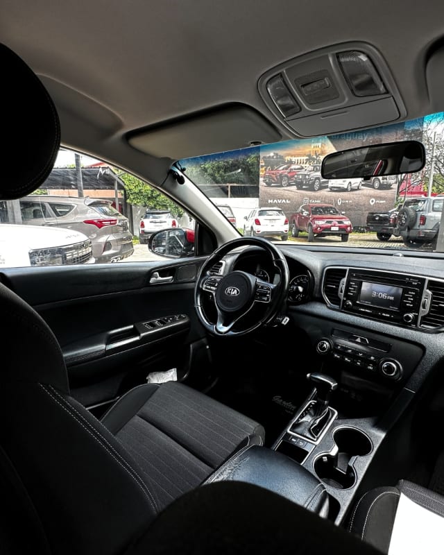KIA SPORTAGE 2018 — foto 3