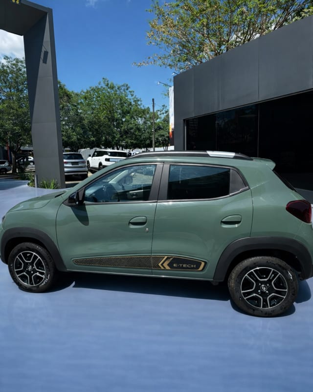 RENAULT E-KWID 2023 — foto 4