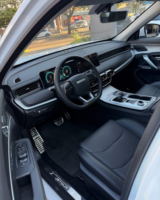 JETOUR X70 PLUS 2026 — foto 2