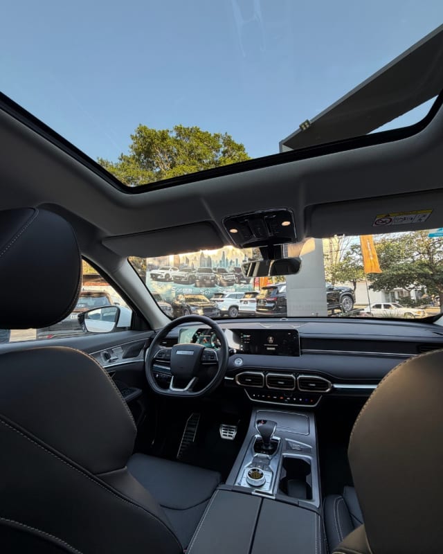JETOUR X70 PLUS 2026 — foto 3