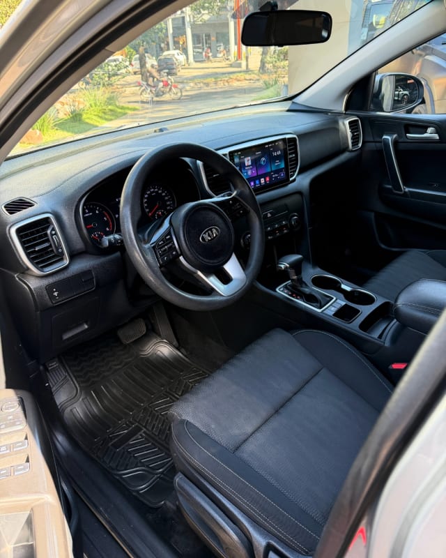 KIA SPORTAGE 2018 — foto 2