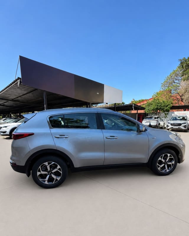 KIA SPORTAGE 2018 — foto 4