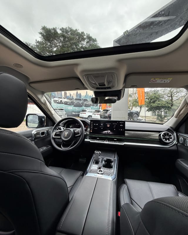 GWM TANK 400 PHEV 2025 — foto 3