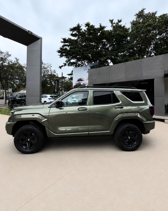 GWM TANK 400 PHEV 2025 — foto 4