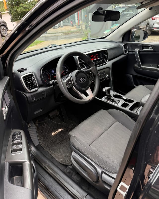 KIA SPORTAGE 2018 — foto 2