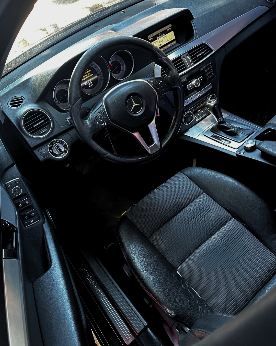 Mercedes-Benz C200 2013 - foto 2