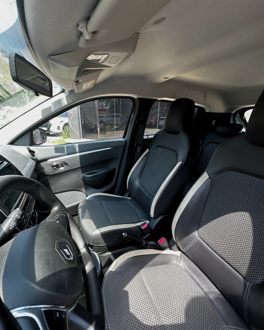 Renault E-Kwid 2023 — foto 3