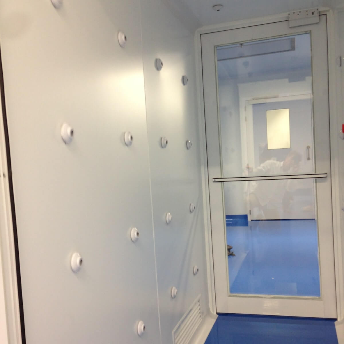 Air Shower - imagen 2