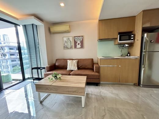 1 Bedroom Rental in Ruamrudee - Image 2