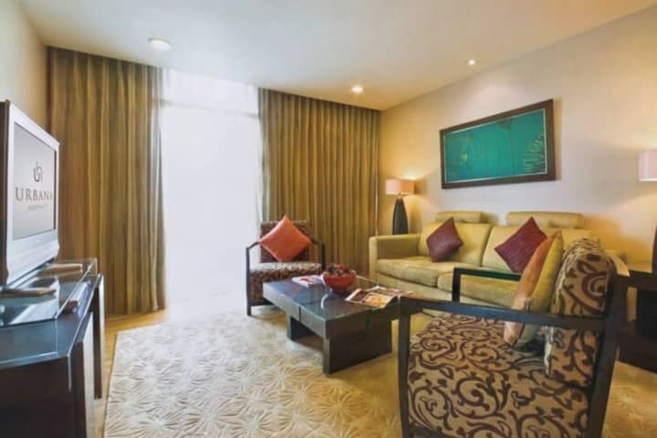 2 Bedroom Apartment in Sathorn | Bangkok Property - 2 bedroom serviced apartment for rent in Sathorn, ฿70,000/month