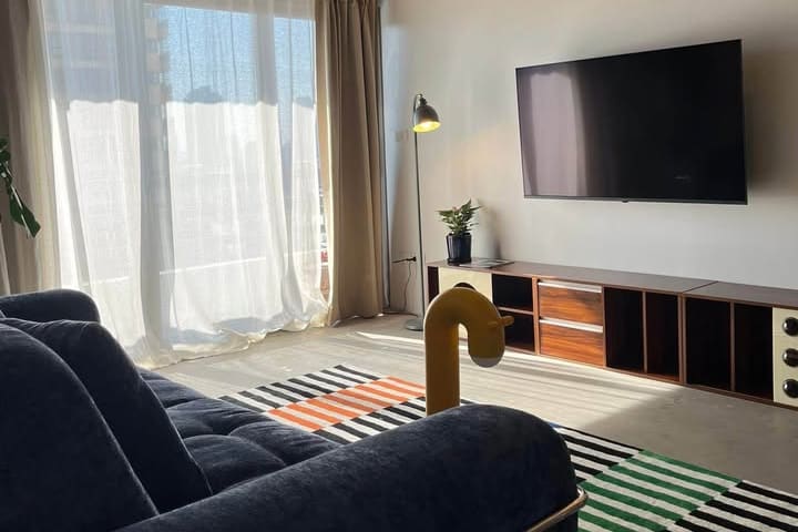 2 Bedroom Rental in Huai Khwang - 2 bedroom rental for rent in Huai Khwang, ฿33,000/month