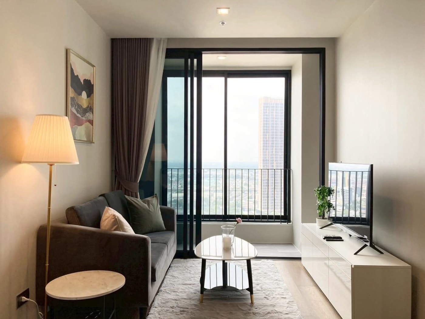 1-Bed for Rent at IDEO Q Sukhumvit 36 - Main Image