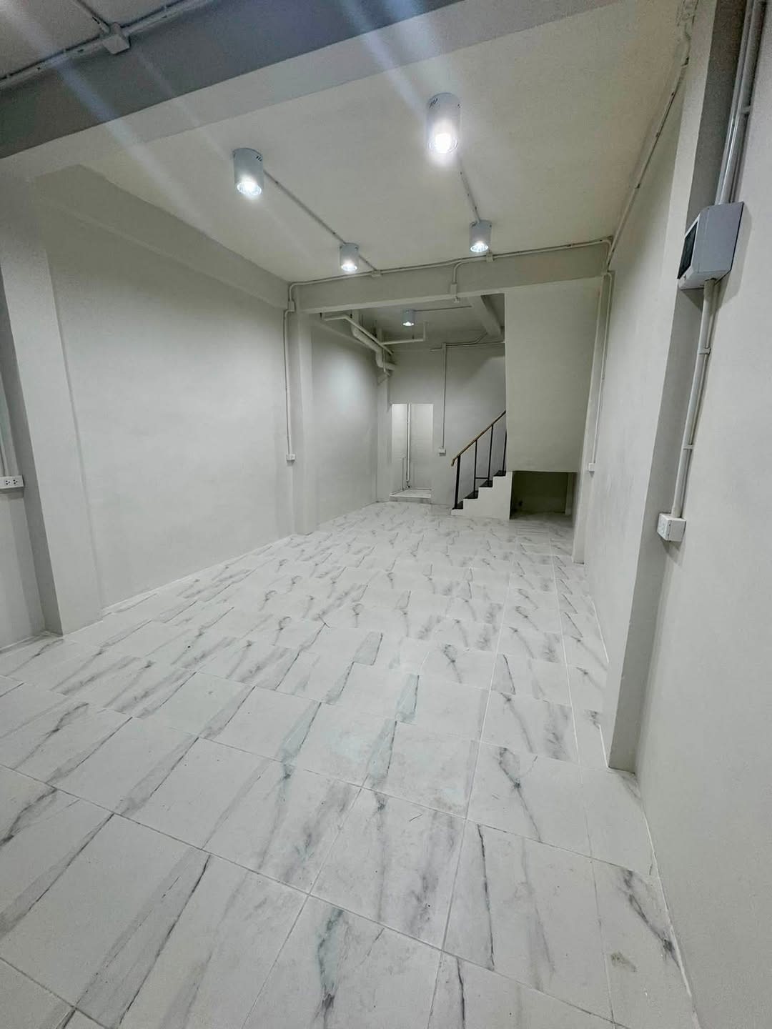 for Rent at Sathorn, Silom - Image 3