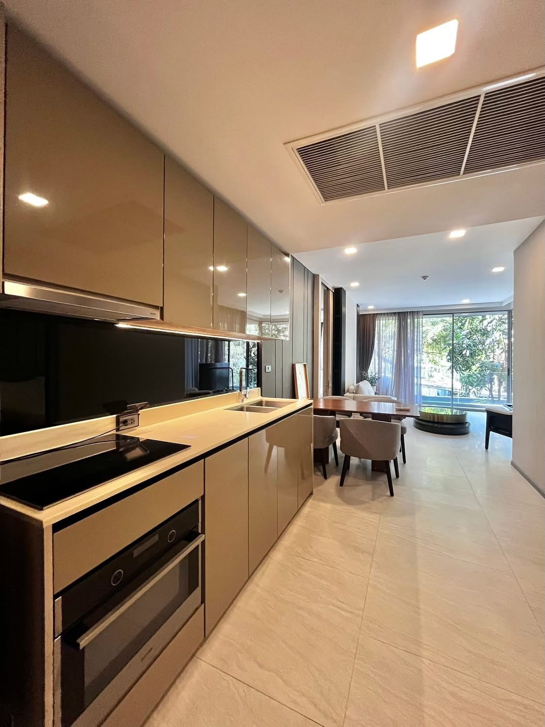 2 Bedroom Condo in Sukhumvit | Bangkok Apartments for Rent - Image 3