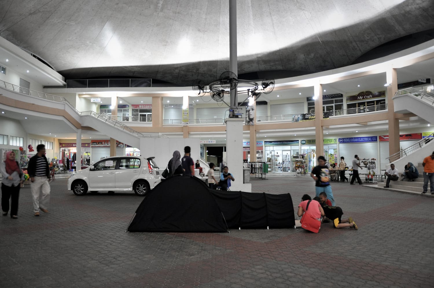 Hings Lim, Shelter 1.0, 2012