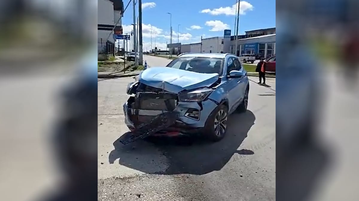 Avenida Belgrano y Elcano: choque entre dos rodados