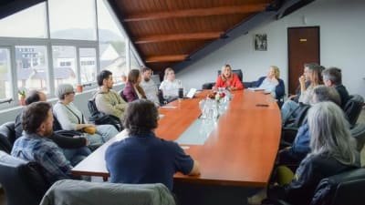 Muñiz Siccardi encabezó una reunión con los miembros de la comisión de la obra de la calle De los Ñires