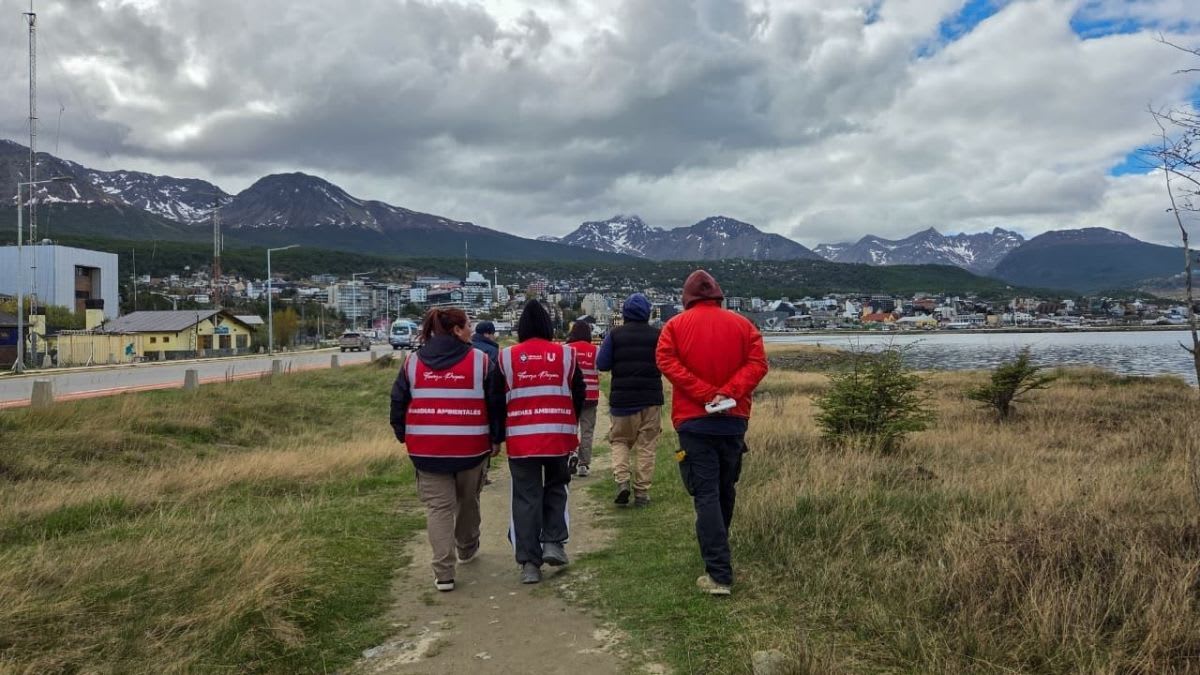Impulsan controles de tenencia responsable de mascotas en la Reserva Natural Urbana "Bahía Encerrada"