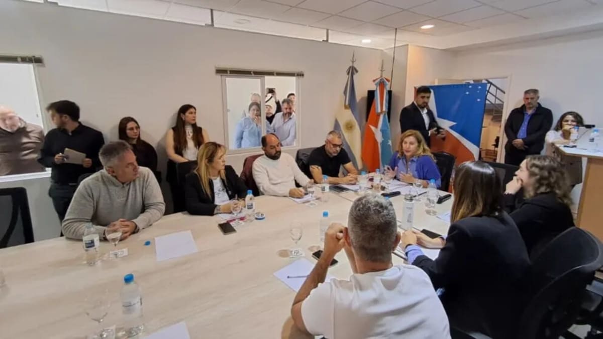 Lechman respaldó la regularización de tierras para familias productoras de Río Grande