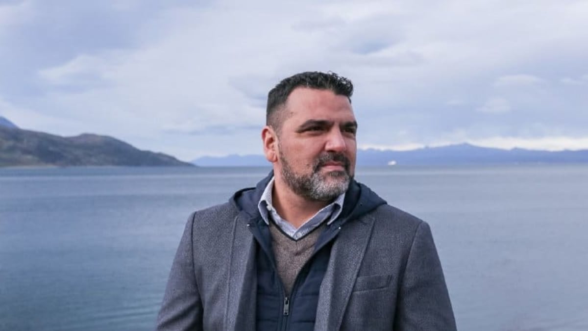 Vuoto pidió conocer los alcances del proyecto de reactivación de la Base Naval