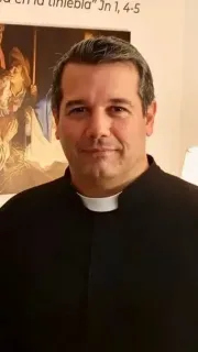 Padre Javier Olivera Ravasi
