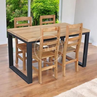 Mesa Industrial + 4 Sillas Maria