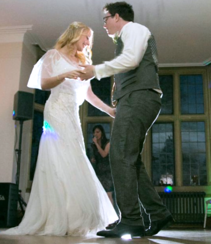 image of a couple dancing