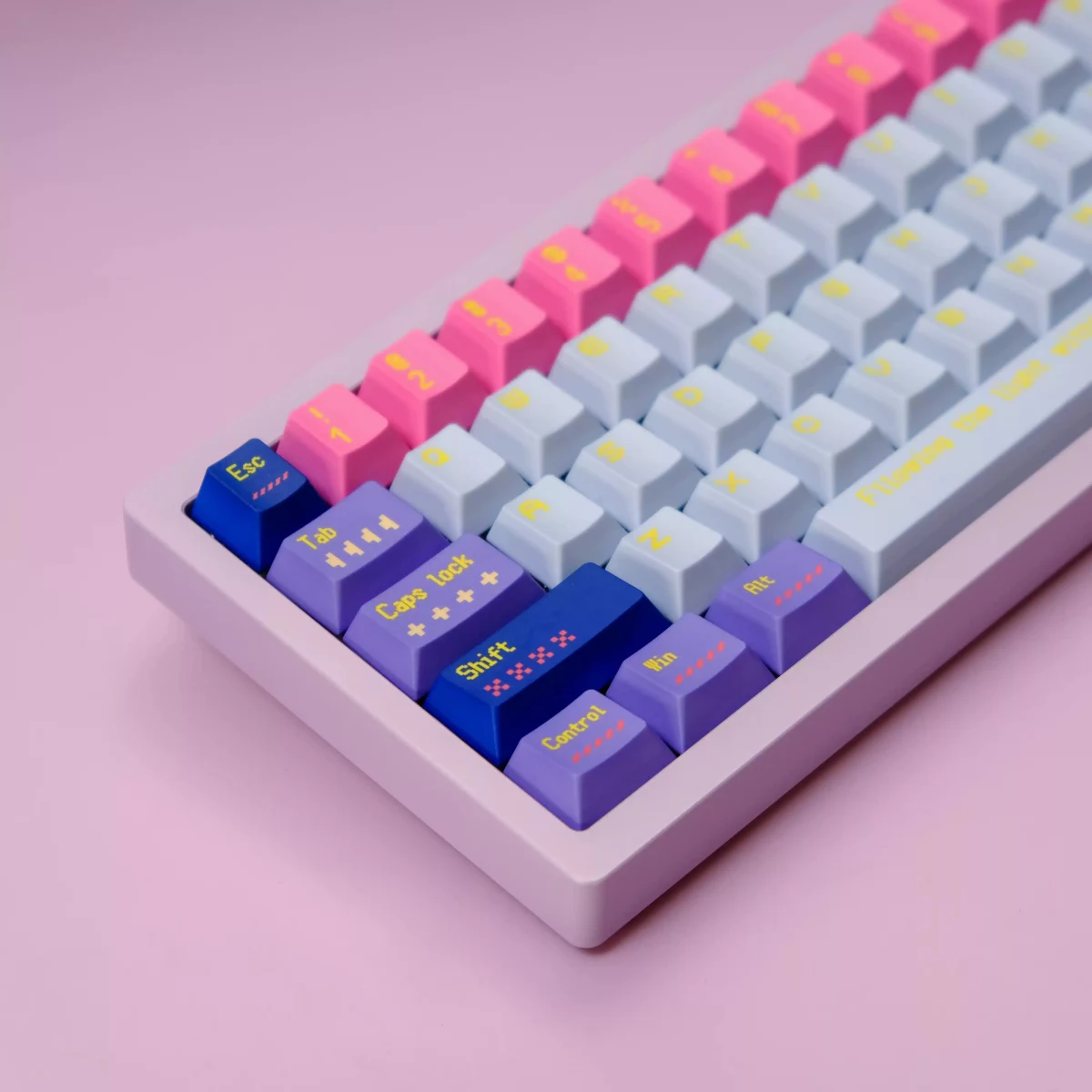 Keycap Aifei Pixel Girl Cherry PBT Dyesub