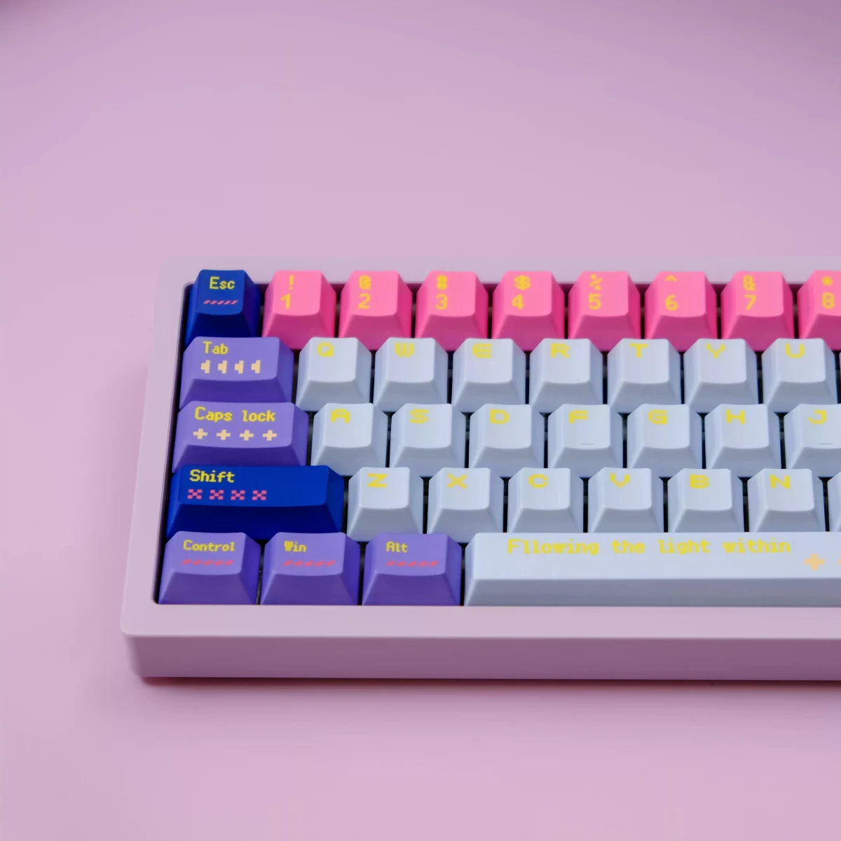 Keycap Aifei Pixel Girl Cherry PBT Dyesub
