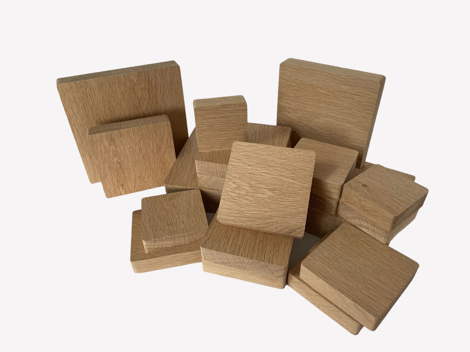 Square array of repeated shapes for batch cutting