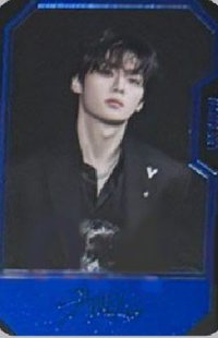 Lee Know's  Photocard