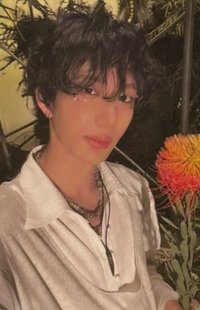 Theo's Barnes & Nobles (Flower) Photocard