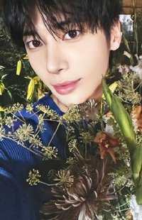 Taehyun's Weverse B-1 Photocard