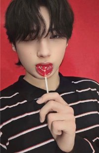 Huening Kai's Lover Photocard