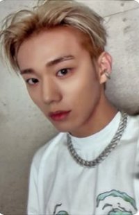 Intak's Bump In Ver. 1 Photocard