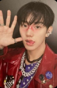 Intak's Hello82 Superb Exclusive Photocard