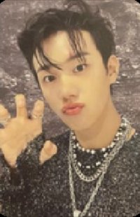 Intak's Hello82 Killin' It Exclusive Photocard