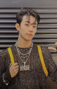 Intak's Target (Duckie Backpack) Photocard