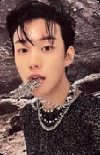 Intak's Hello82 Killin' It Digipack Exclusive Photocard