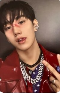 Intak's Hello82 Superb Digipack Exclusive Photocard